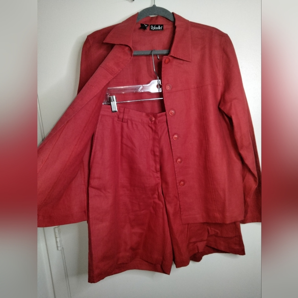 Rafaella (Size 6) Red Button Jacket & (Size 10) Pocket Shorts (2PC) Linen Set